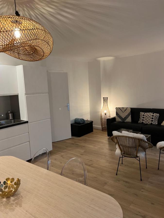 Notre Dame - Stylish Apartment Париж Екстериор снимка