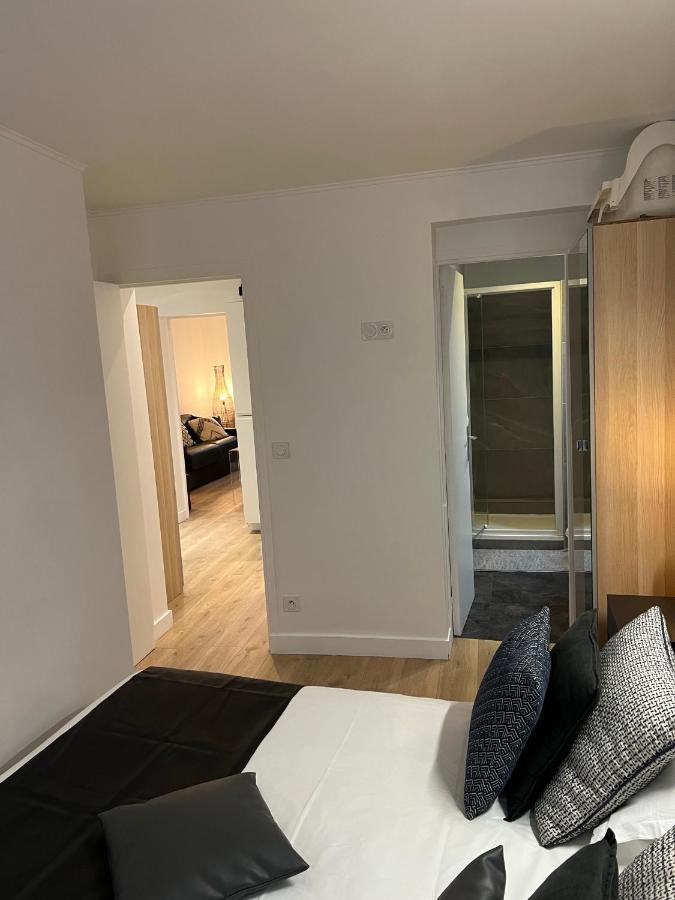 Notre Dame - Stylish Apartment Париж Екстериор снимка