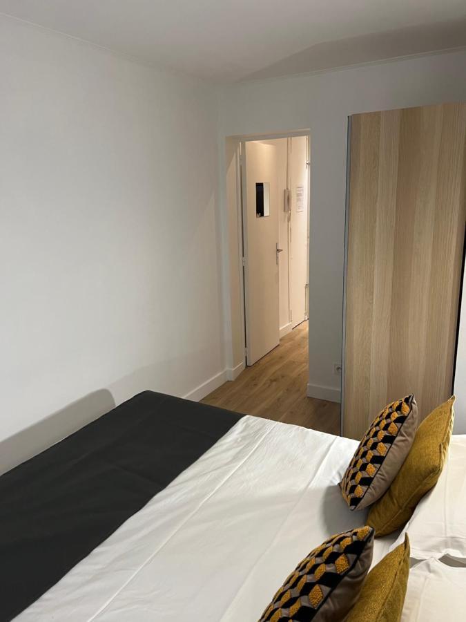 Notre Dame - Stylish Apartment Париж Екстериор снимка