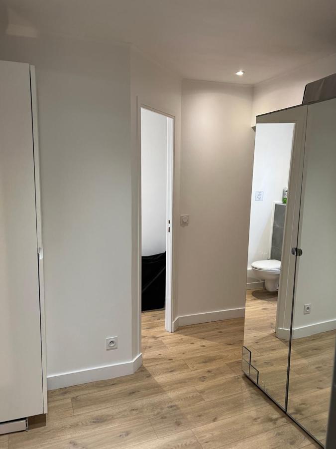 Notre Dame - Stylish Apartment Париж Екстериор снимка