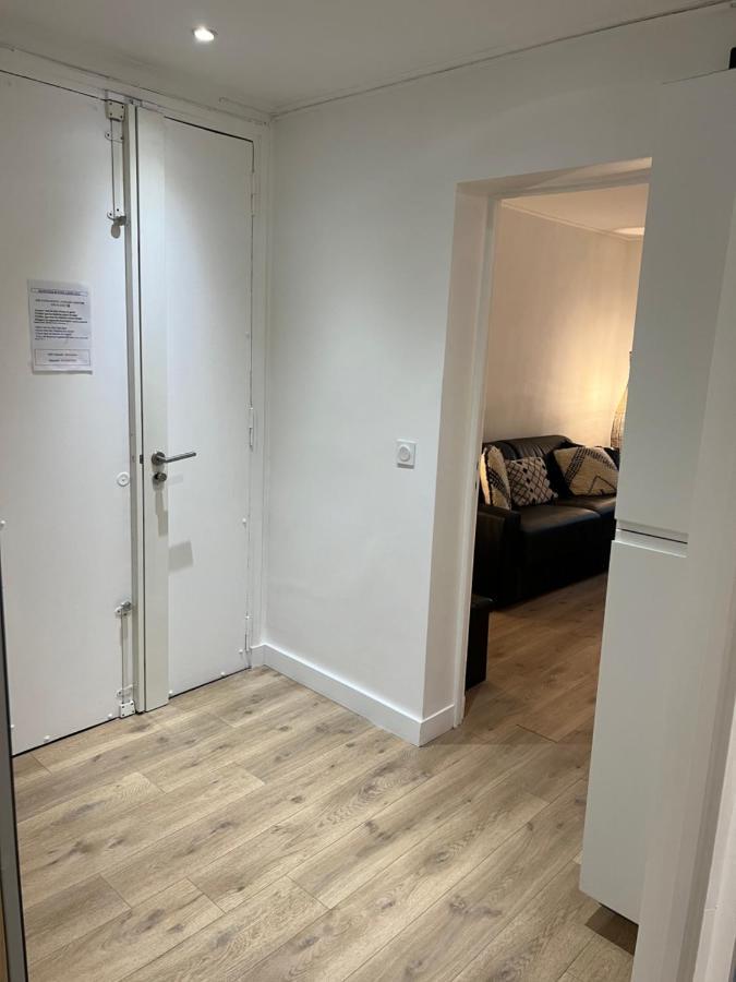 Notre Dame - Stylish Apartment Париж Екстериор снимка