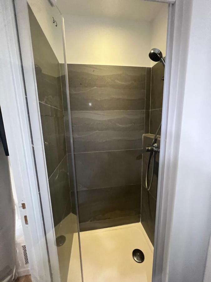 Notre Dame - Stylish Apartment Париж Екстериор снимка