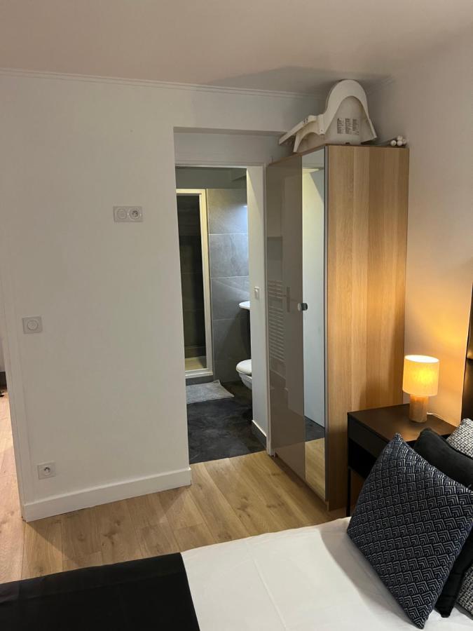 Notre Dame - Stylish Apartment Париж Екстериор снимка